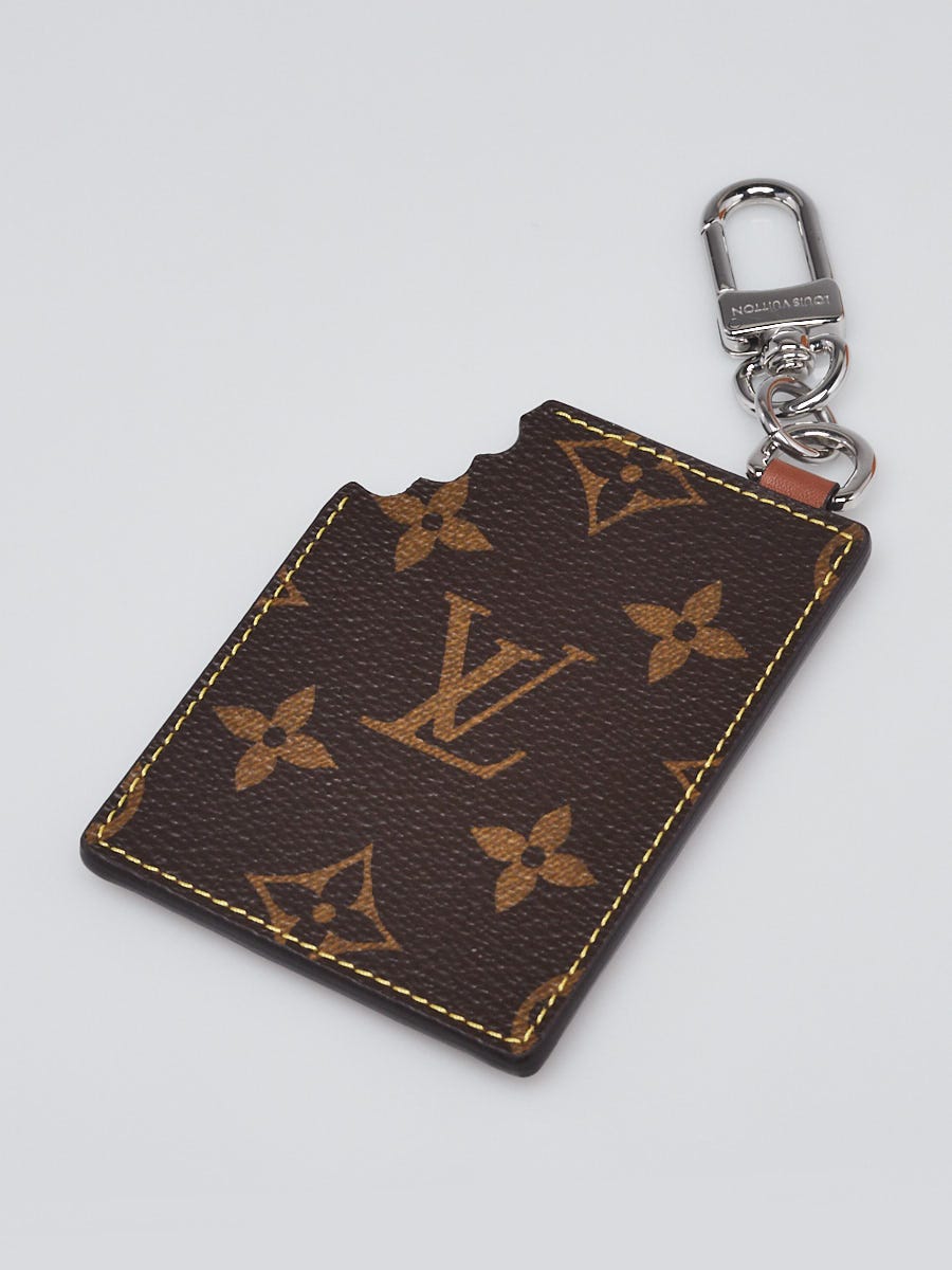 LOUIS VUITTON ダークブラウン キーホルダー Louis Vuitton Brown Leather Chocolate Bar Bag Charm Key Chain