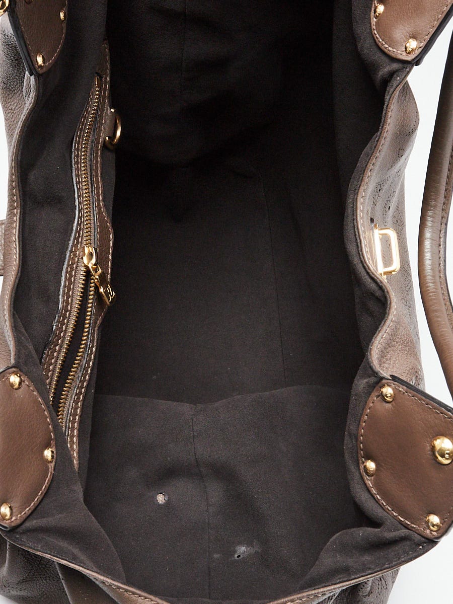 Louis Vuitton Elephant Monogram Mahina Leather L Bag | Yoogi's Closet