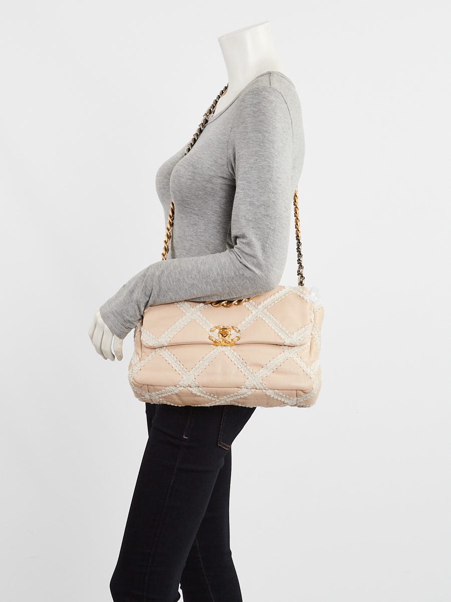 Chanel White/Grey Silk CC Print Scarf | Yoogi's Closet