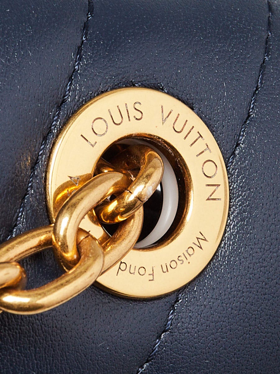 Louis Vuitton Navy Blue Quilted Leather New Wave Chain NM MM Bag