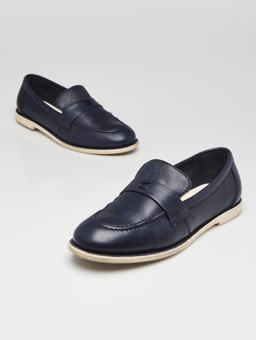 Chanel Dark Blue Leather CC Loafers Size 6/36.5