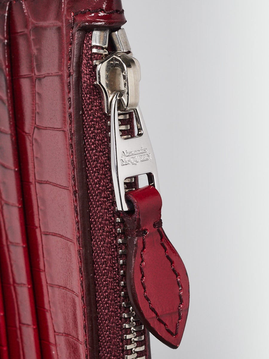 Alexander McQueen Red Croc Embossed Leather Skull Large Zip Card