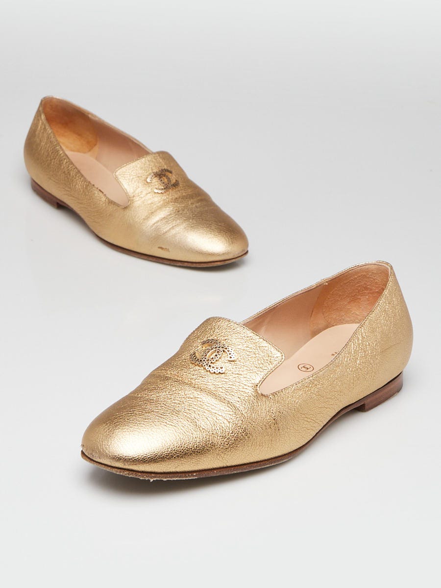 Chanel Gold Crinkle Leather CC Moccasin Loafers Size 6/36.5