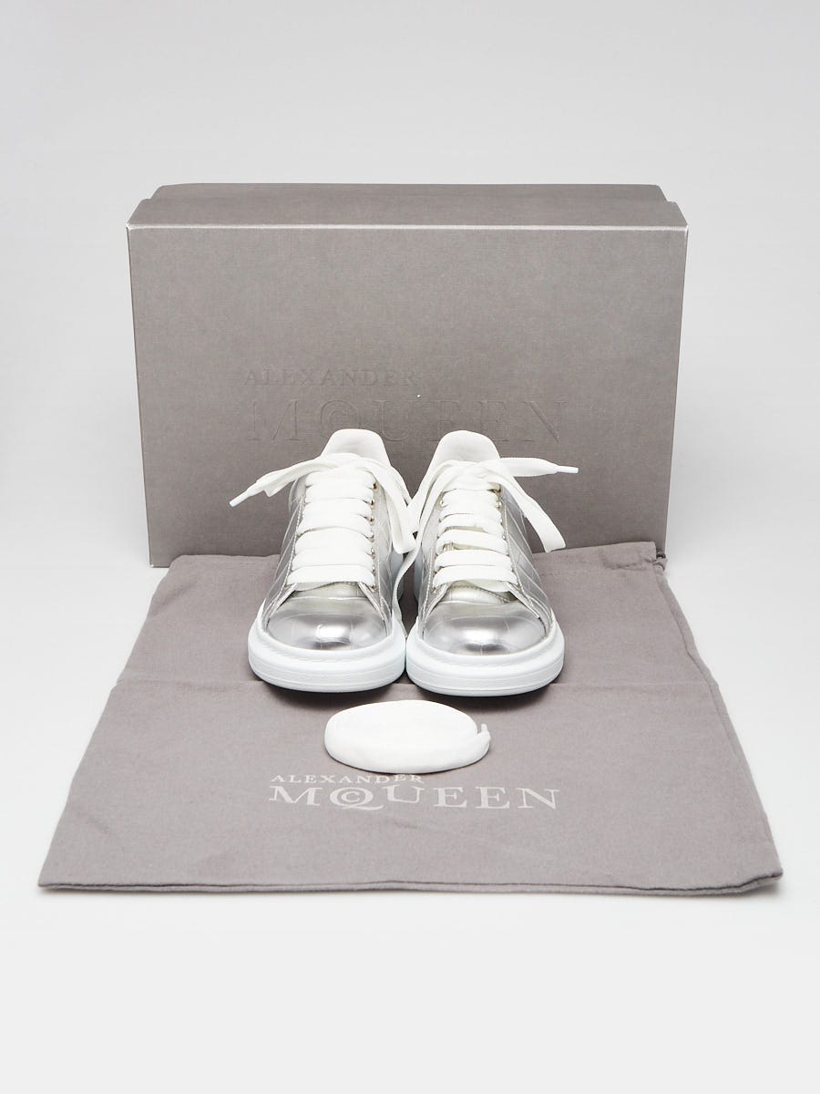 Alexander McQueen Metallic Silver Cubik Embossed Leather Larry
