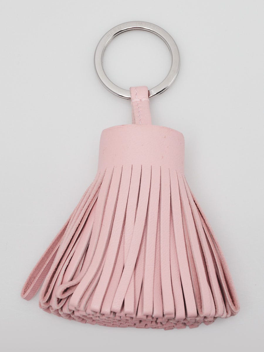 小物 Hermes AirTag Key Ring Rose Sakura Hermes Rose Sakura Lambskin Leather Carmen Key Ring