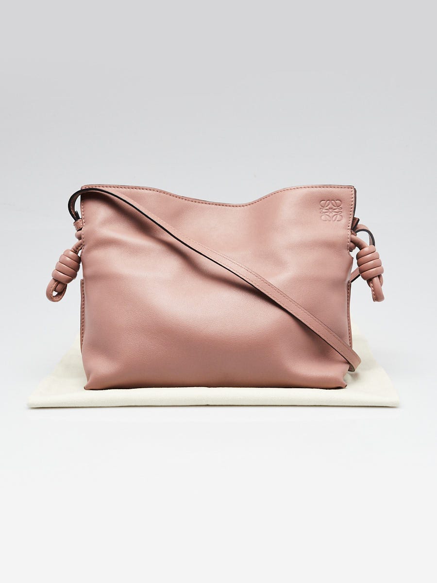 LOEWE 花モチーフ ピンクレザー ミニハンドバッグ Loewe - Mini Flower Puzzle Edge Bag | HBX - Globally Curated