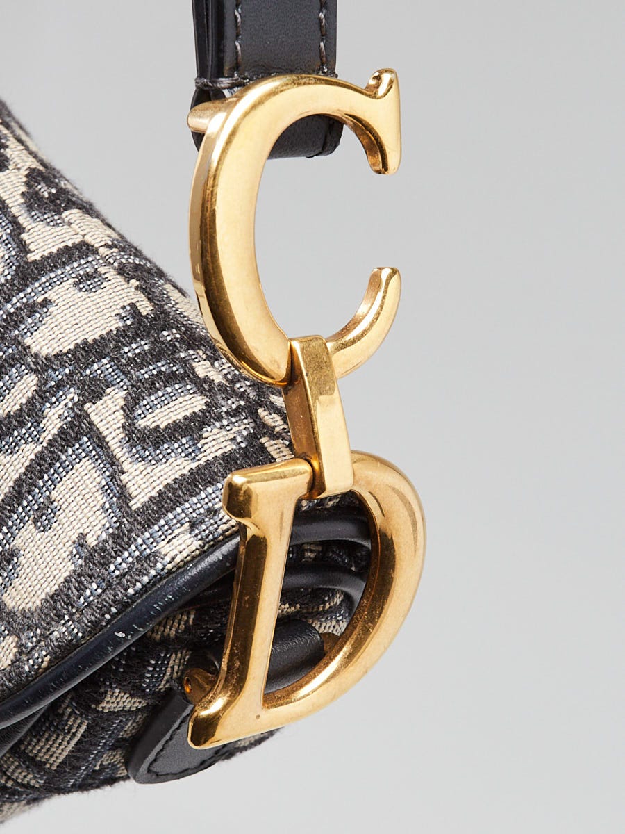 UNION ISSUE №17 15 & DIOR magazine ユニオン Saddle Bag with Strap Blue and White Book Cover Embroidery | DIOR