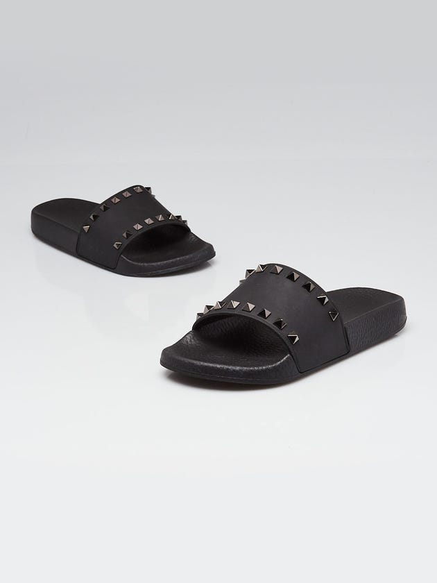 Valentino Black PVC Rockstud Pool Slide Sandals Size 7.5/38