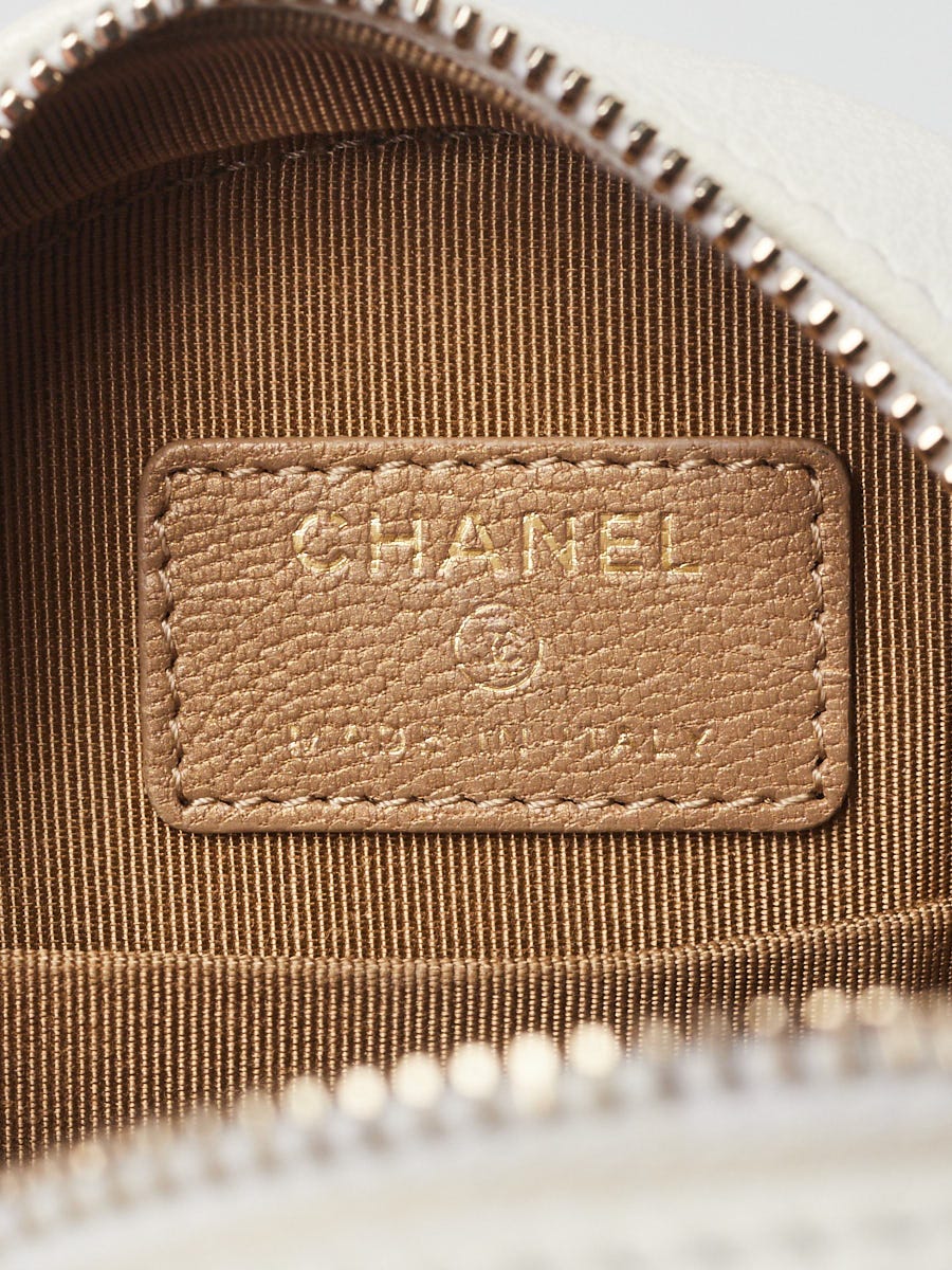 Chanel White Quilted Lambskin Leather Pearl Round Clutch with
