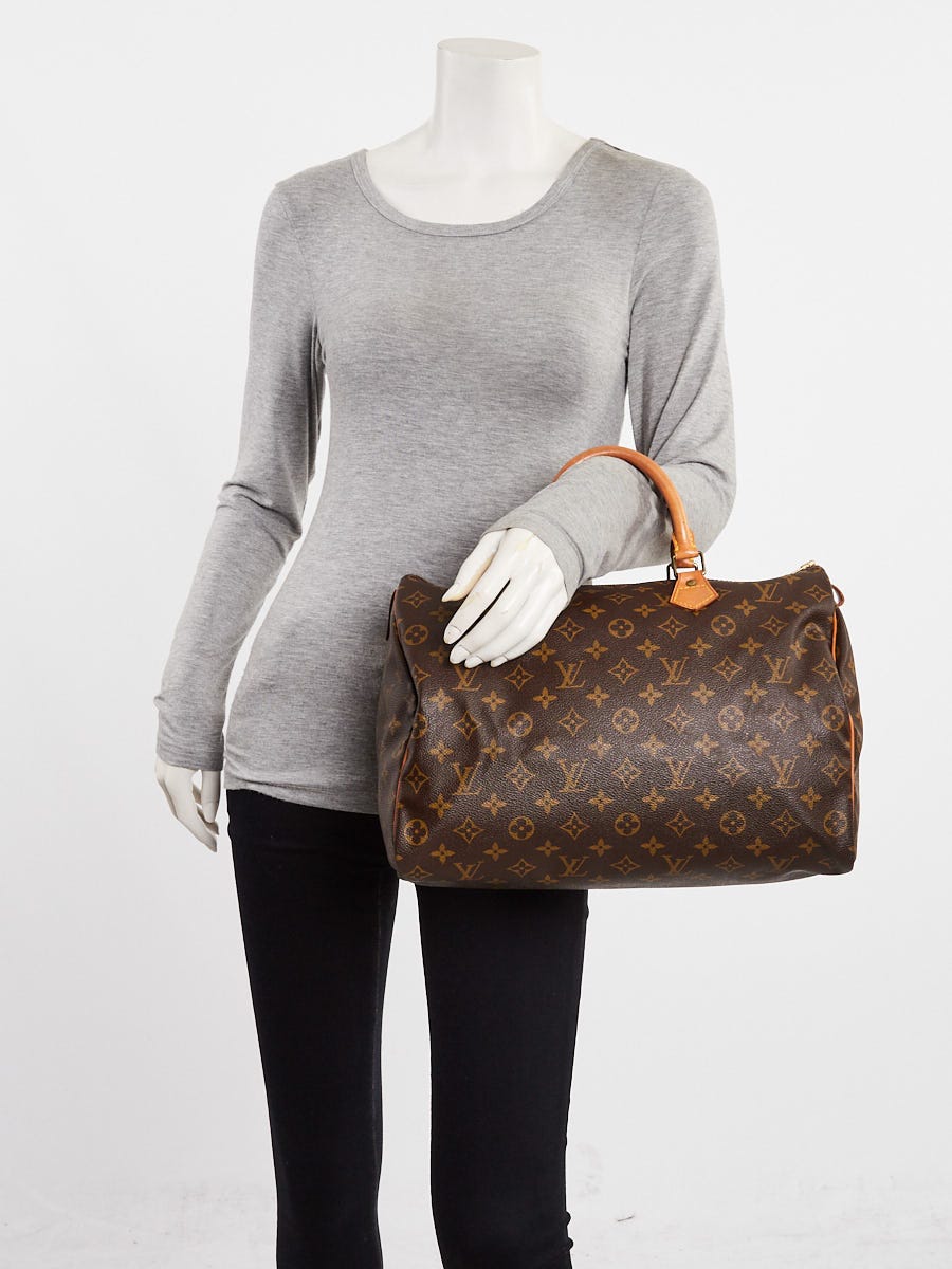 Louis Vuitton Monogram Canvas Speedy 35 Bag