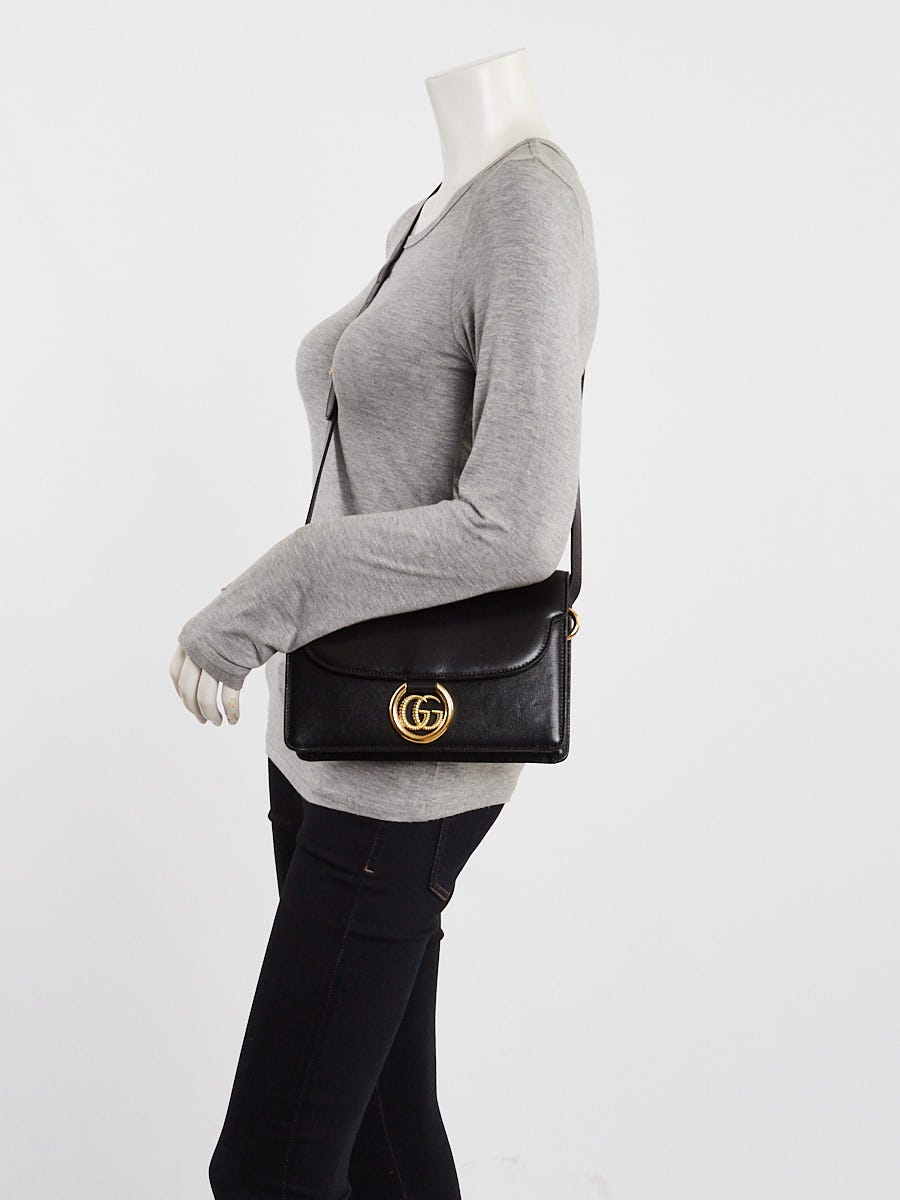 Gucci Black Grained Leather GG Ring Shoulder Bag