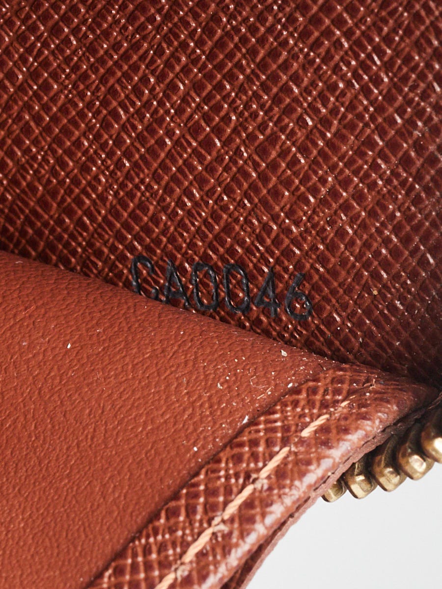 Louis Vuitton Monogram Canvas Zippy Wallet