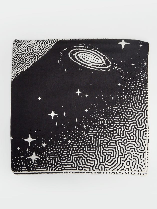 Hermes 140cm Noir/Blanc Cashmere 'Clair de Lune' Print Shawl Scarf