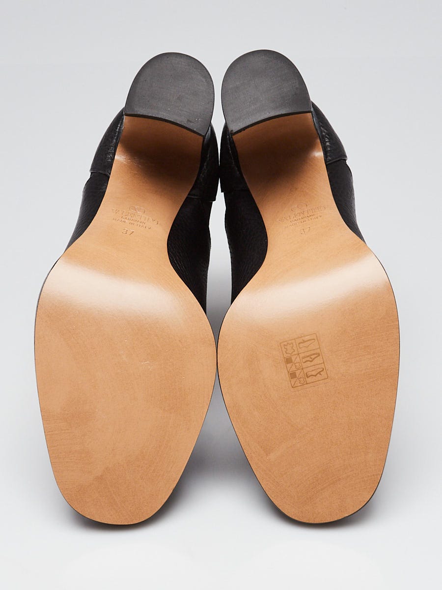 Valentino Black Leather Rockstud Wrap Ankle Boots Size 6.5/37