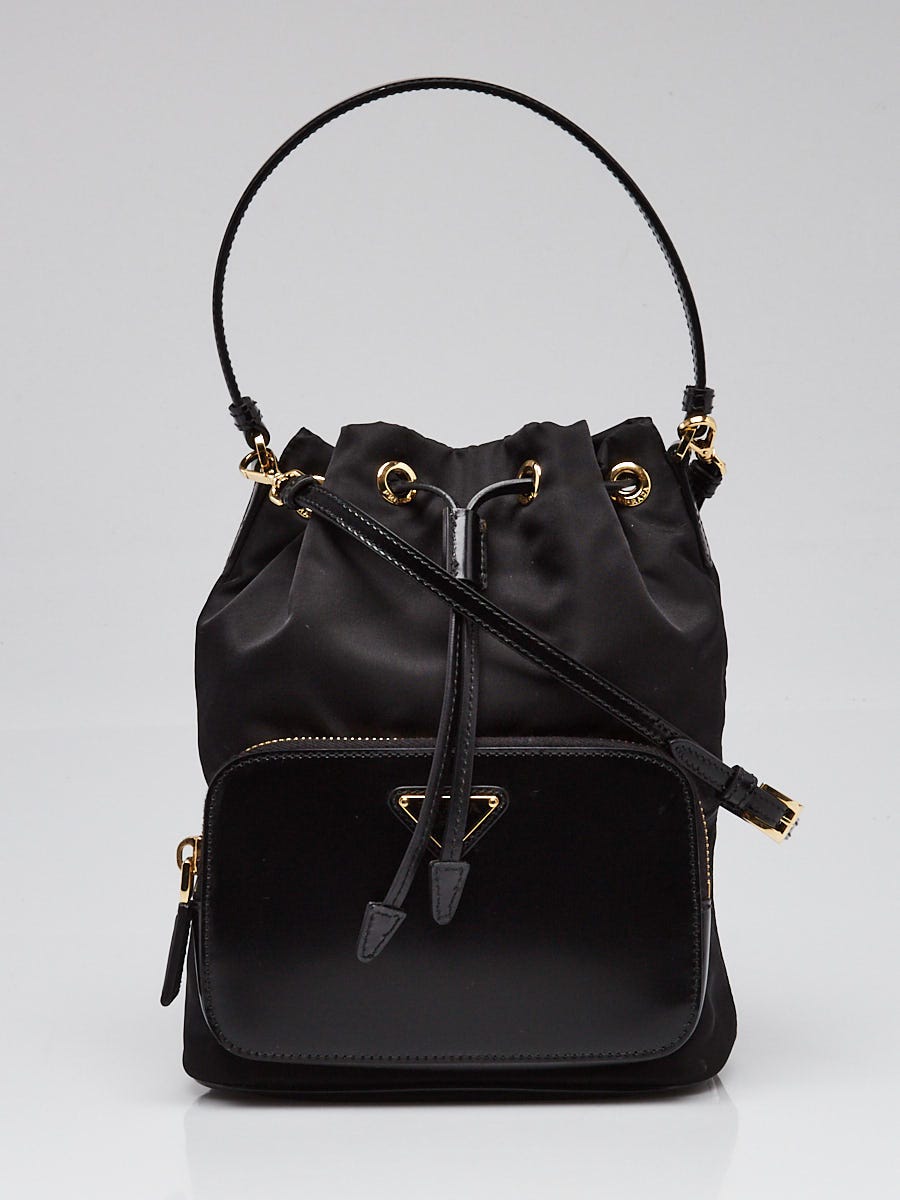 Prada Black Tessuto Nylon Re-Edition Bucket Bag 1BH038 Prada Black Tessuto Nylon Re-Edition Bucket Bag 1BH038