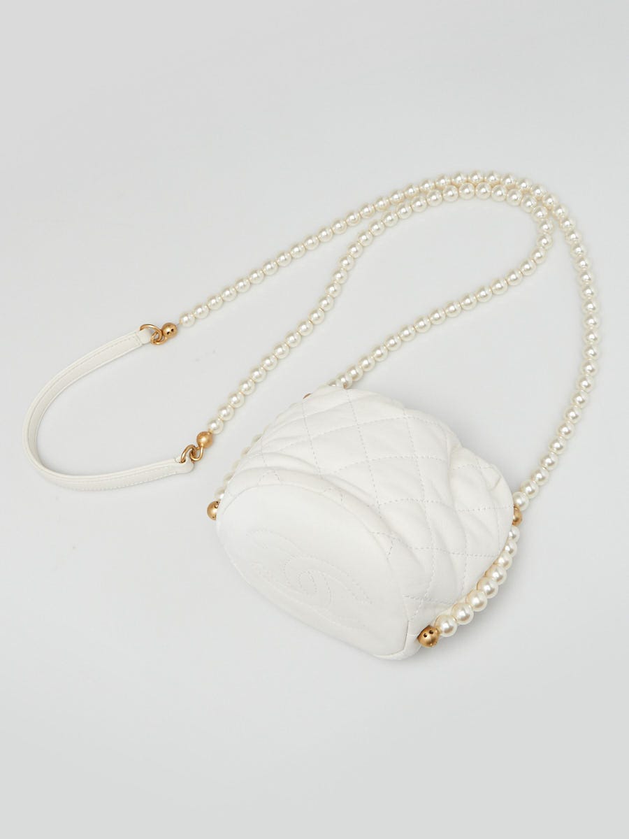 Chanel White Quilted Leather Mini About Pearls Drawstring Bucket