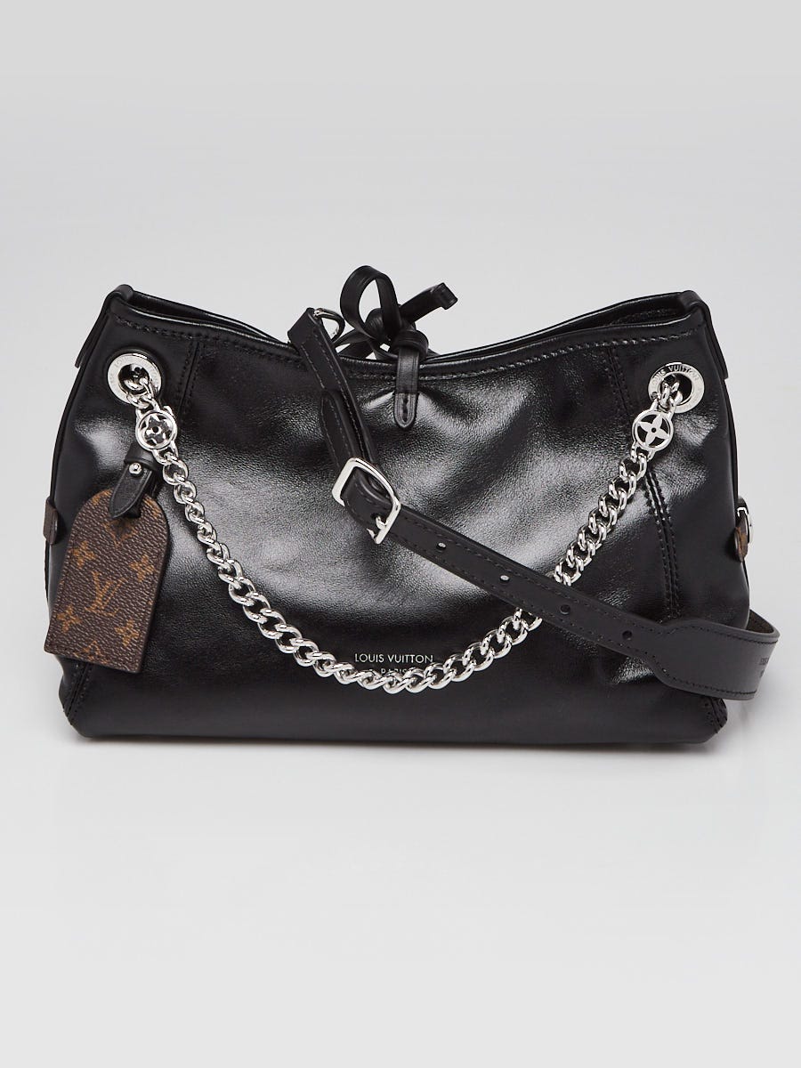 【ちゃんはる】Louis Vuitton ブラックボディバッグ 秋冬スタイルに活躍する「ルイ・ヴィトン」の新作メンズミニバッグ