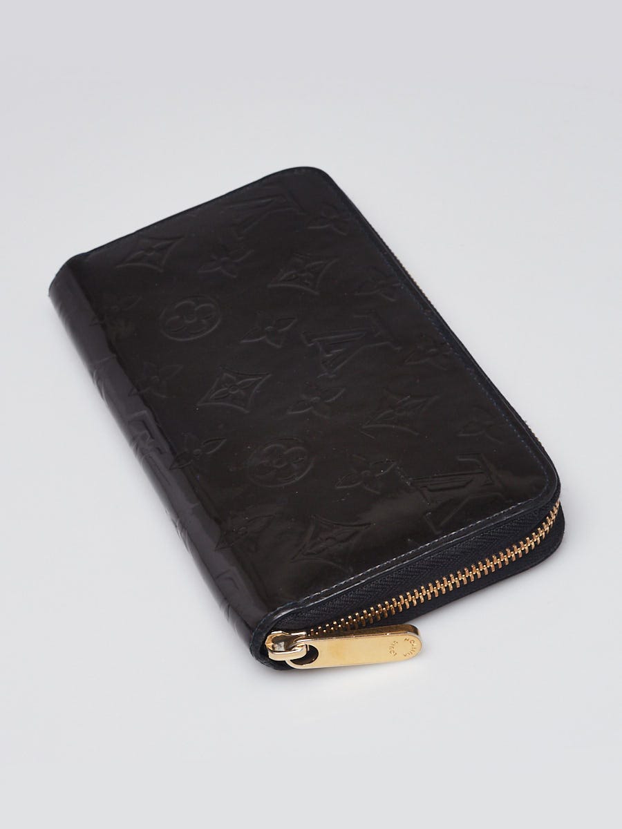 Louis Vuitton Grand Blue Monogram Vernis Zippy Wallet