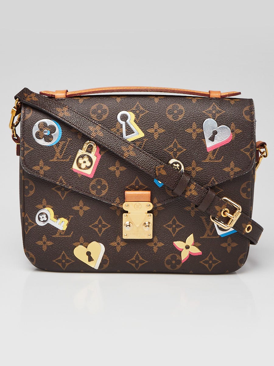 LOUIS VUITTON ケース 都市風景刺繍 Louis Vuitton Limited Edition Monogram Canvas Love Lock Pochette