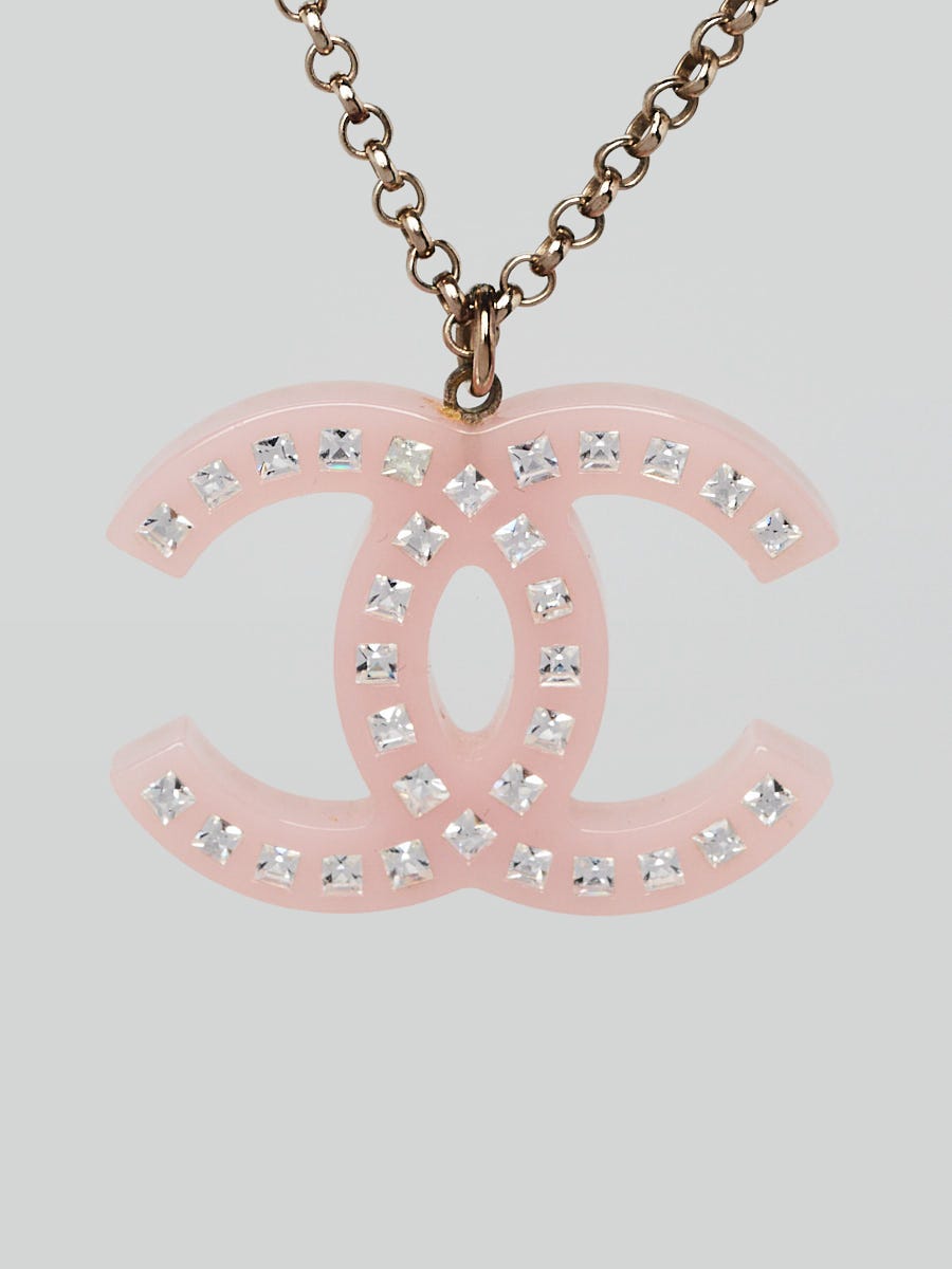 Chanel Pink Resin and Crystal CC Logo Necklace | Yoogi's Closet