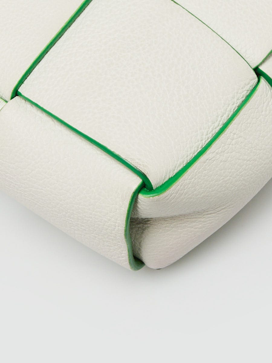 Bottega Veneta White/Green Leather Maxi Weave Candy Cassette Bottega Veneta White/Green Leather Maxi Weave Candy Cassette