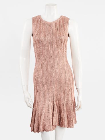 Alexander McQueen Rose Gold Metallic Knit Sleevess Dress Size M | Yoogi's Closet Alexander McQueen Rose Gold Metallic Knit Sleevess Dress Size M | Yoogi's Closet