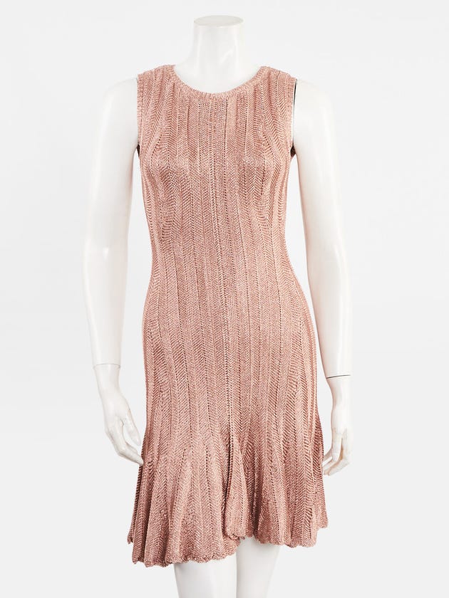 Alexander McQueen Rose Gold Metallic Knit Sleevess Dress Size M | Yoogi's Closet Alexander McQueen Rose Gold Metallic Knit Sleevess Dress Size M | Yoogi's Closet