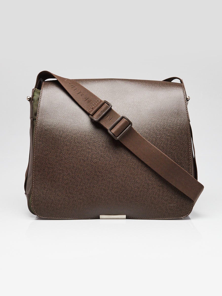Louis Vuitton Brown Taiga Leather Viktor Messenger Bag | Yoogi's