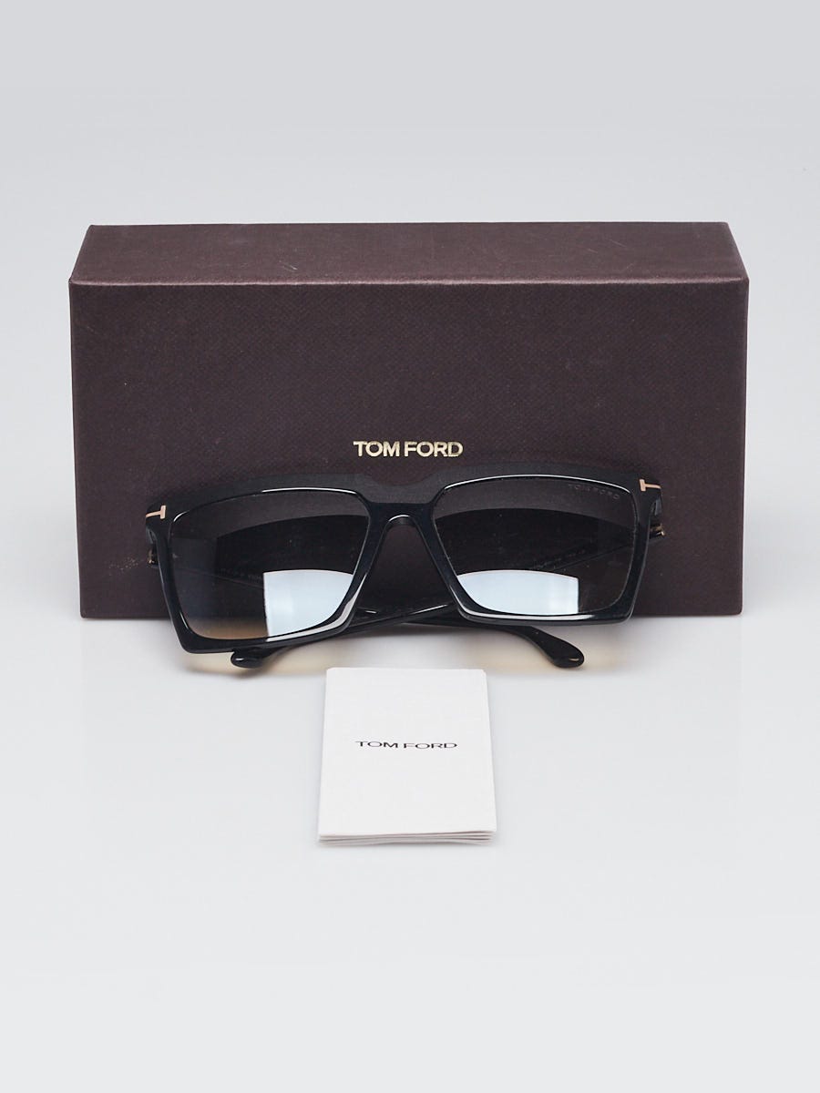 Tom Ford Black Plastic Frame Gradient Tint Sabrina Sunglasses - TF764