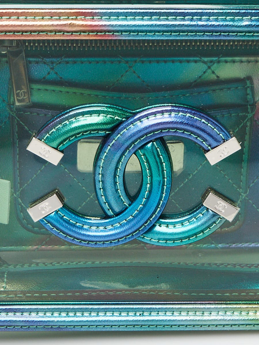 シャネル Chanel アクリル ケース 新品、未使用 レア Chanel Green/Multicolor Transparent PVC Filigree Small Vanity Case