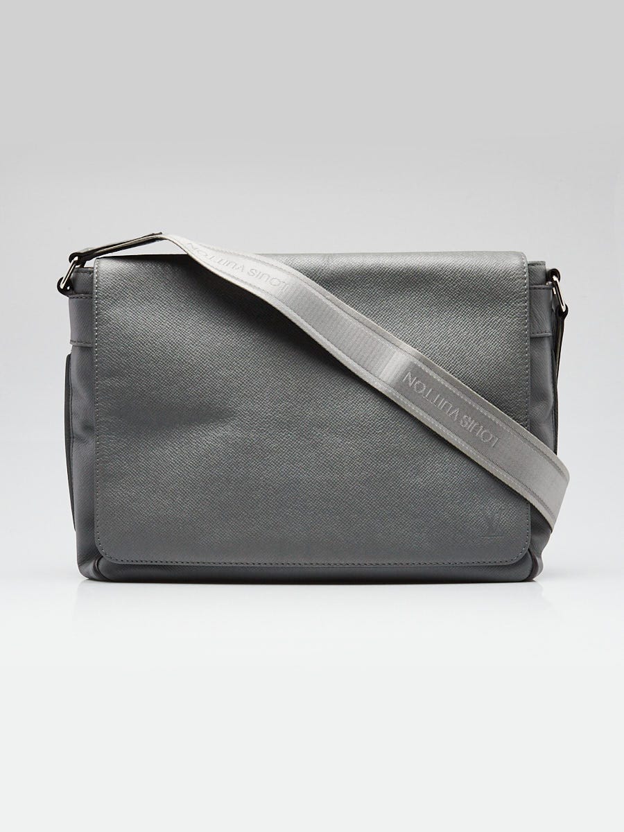 Louis Vuitton Glacier Taiga Leather Roman MM Messenger Bag