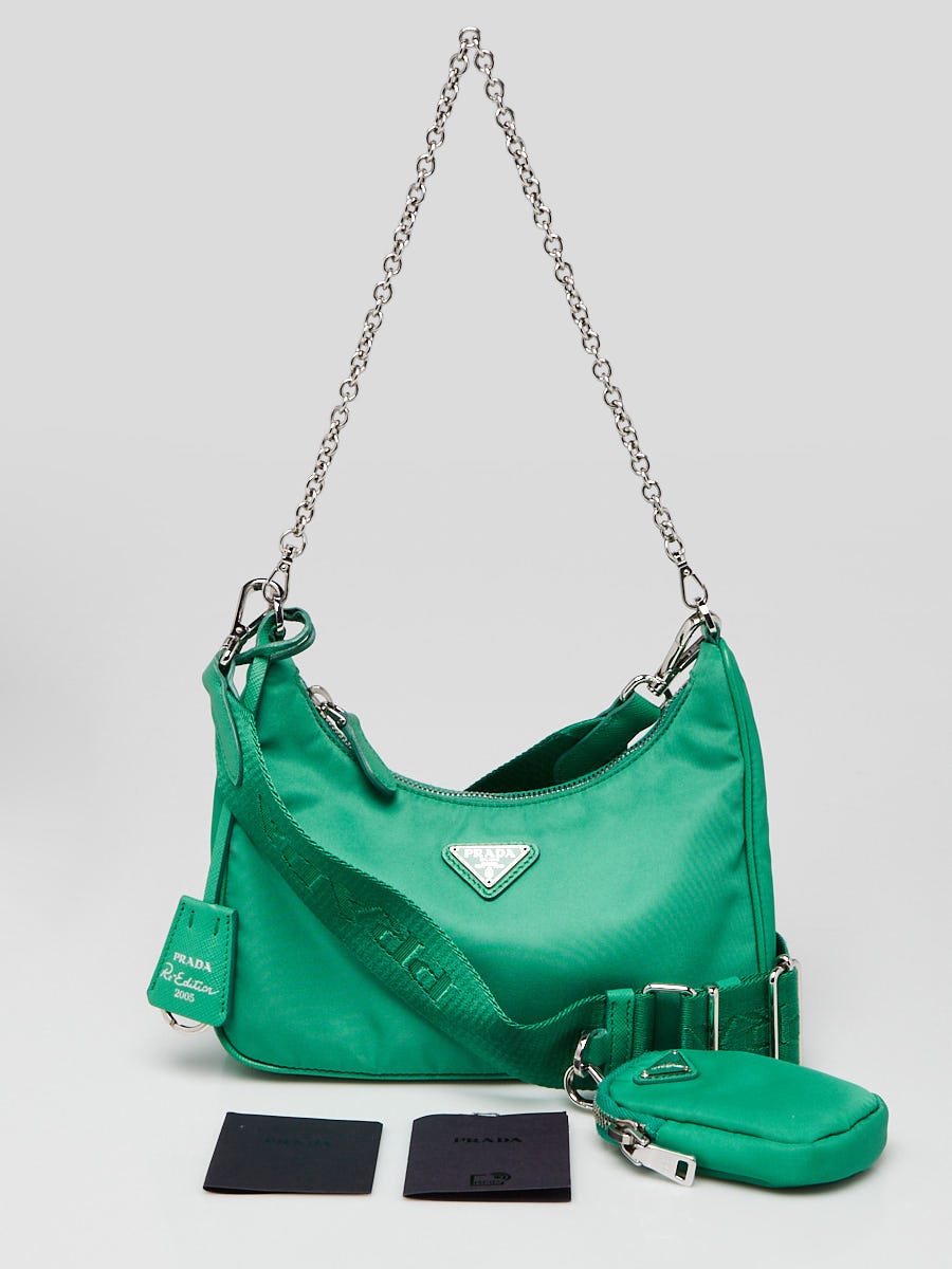 PRADA グリーン メッセンジャーバッグ Prada Green Tessuto Nylon 2005 Re-Edition Shoulder Bag 1BH204