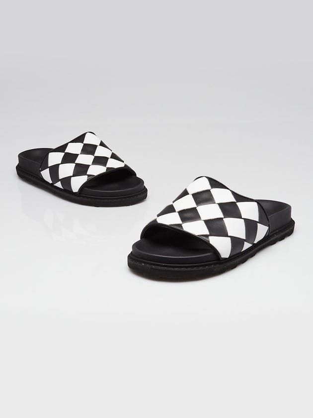 Bottega Veneta Black/White Woven Leather Flat Slides Size 10.5/41
