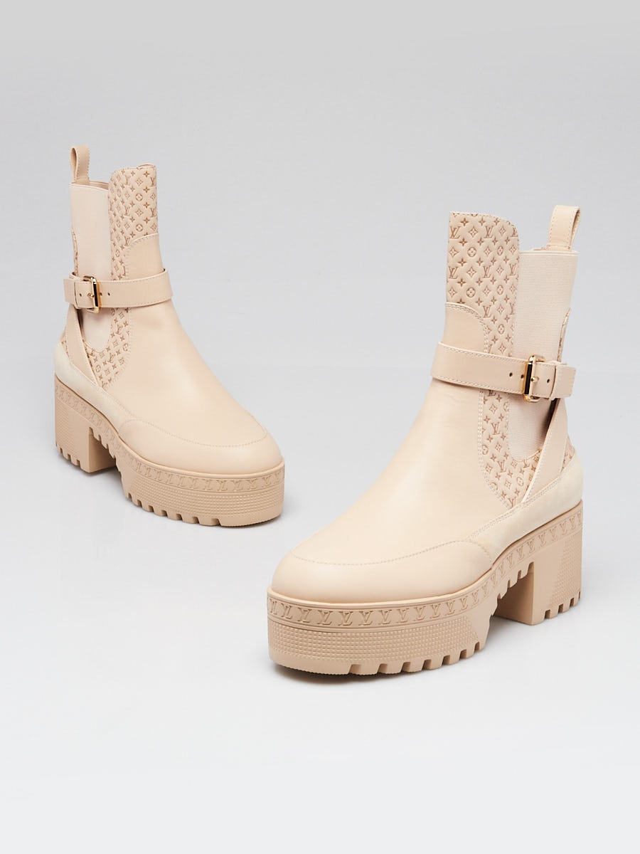 専用　Louis Vuitton ベージュ フラットシューズ Louis Vuitton Black Embossed Leather/Suede Platform Laureate