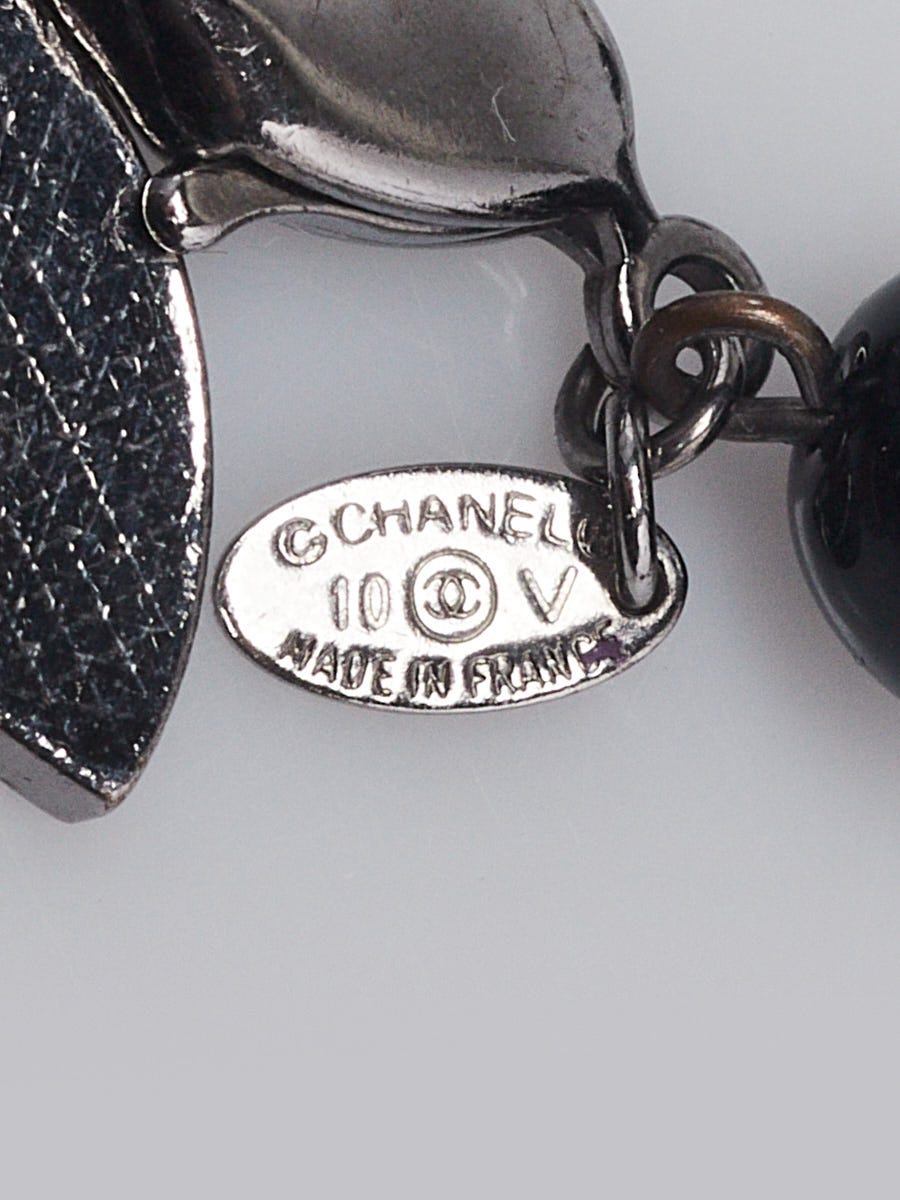 Chanel Black Beaded Link CC Bracelet | Yoogi's Closet