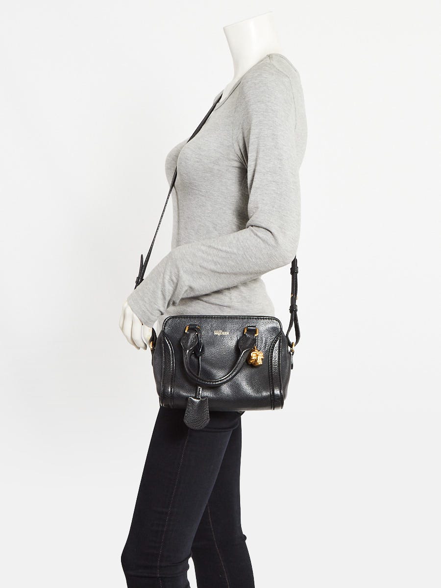Alexander McQueen Black Pebbled Leather Mini Skull Padlock Zip
