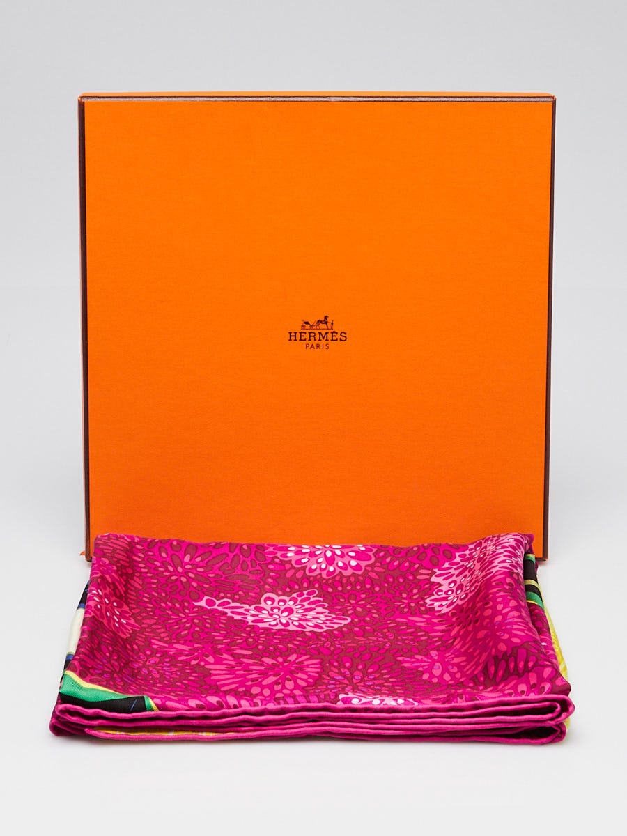 Hermes 90cm Pink/Yellow/Green 'L'Esprit de la Foret' Printed Silk