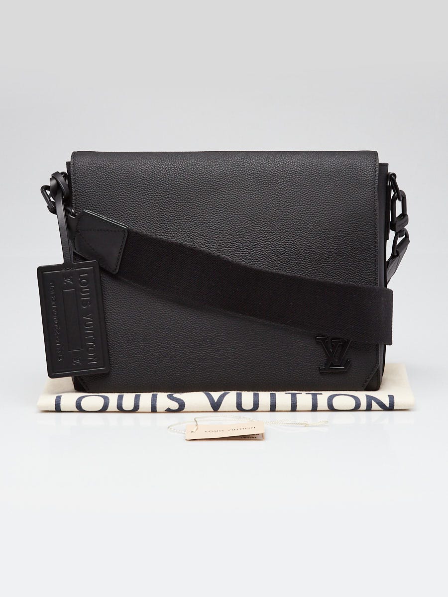 Louis Vuitton Black Aerogram Leather Takeoff Messenger Bag