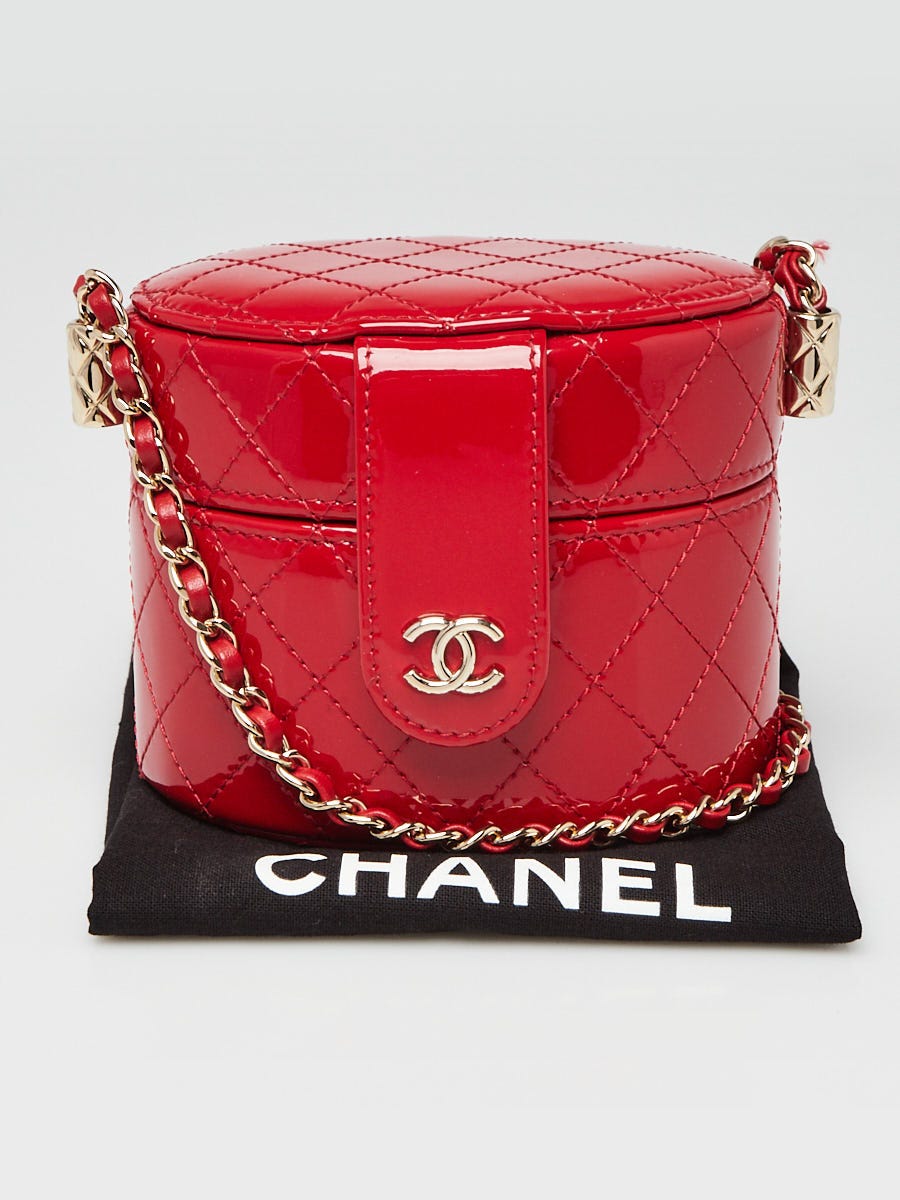 Chanel Red Quilted Patent Leather CC Mini Round Vanity Case Bag