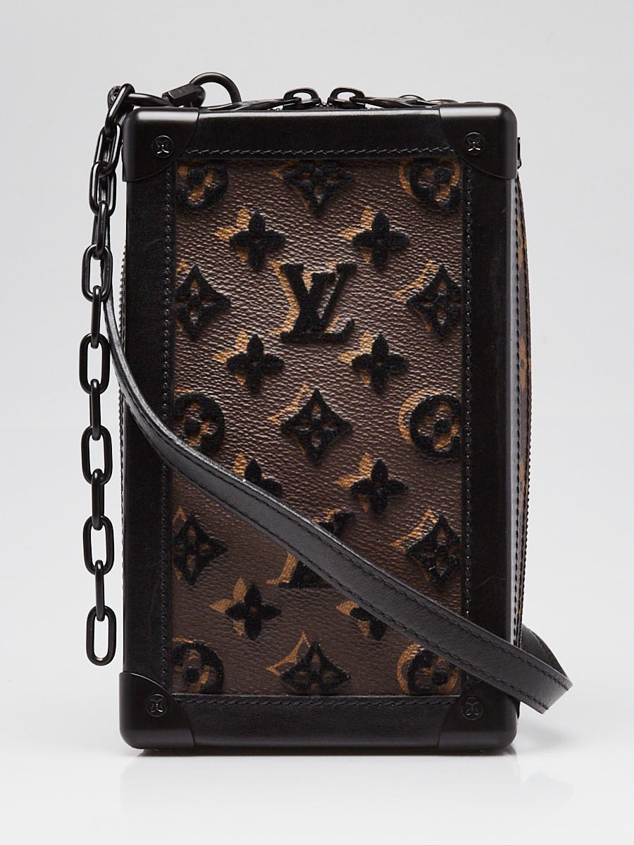Pochette Trunk Vertical Monogram