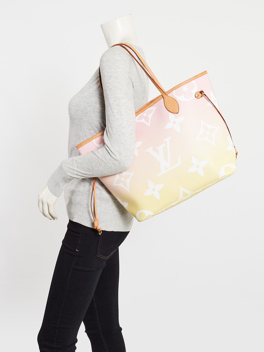 Louis Vuitton Light Pink Monogram Giant Canvas By the Pool Neverfull MM NM Bag