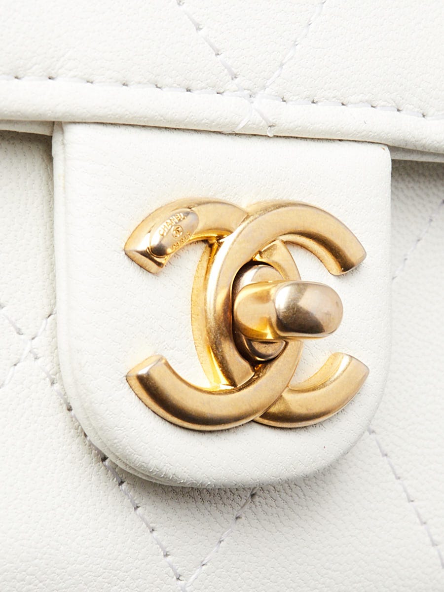 ☆CHANELっちぃ☆様　ホワイト38 Chanel White Quilted Goatskin Leather Chic Pearls Clutch With