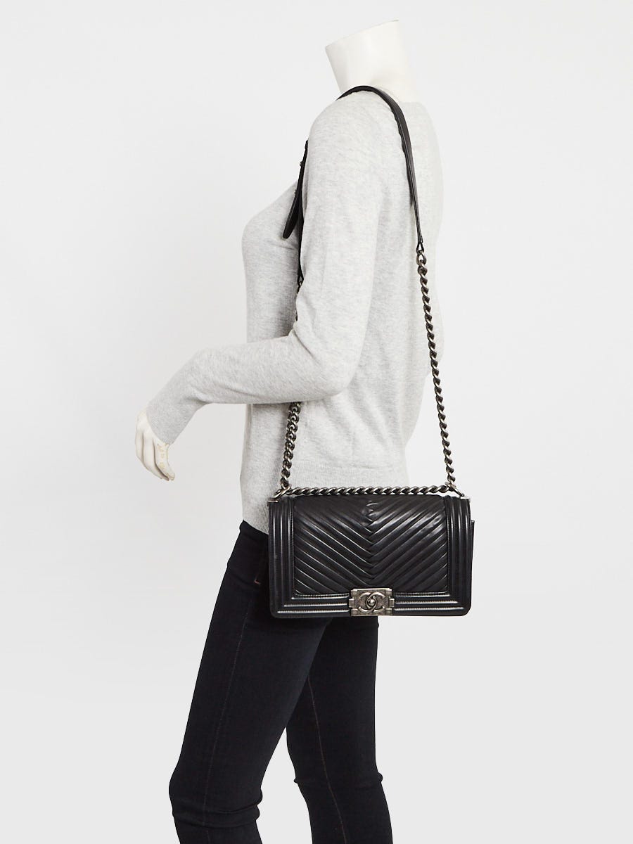 Chanel Black Quilted Lambskin Pleated Leather Medium Boy Bag