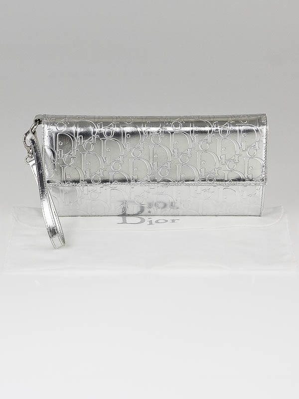 Christian Dior Silver Embossed Leather Dior Logo Ultimate Wristlet Clutch  Bag | Yoogi's Closet