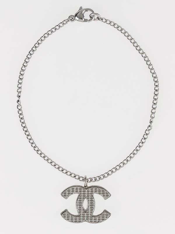 Chanel Silver CC Logo Charm Bracelet - Yoogi's Closet