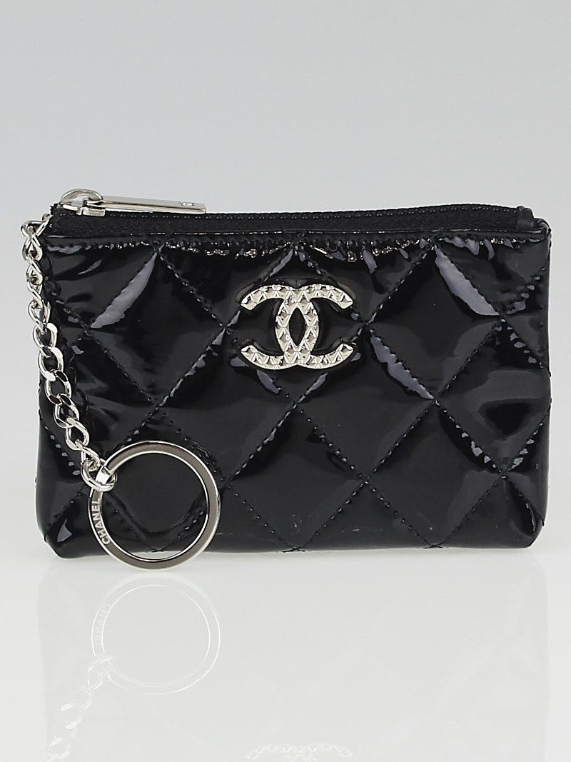 Chanel Black Quilted Patent Leather CC O-Key Holder - Yoogi's Closet