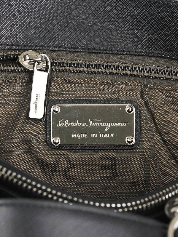 Salvatore Ferragamo Black Saffiano Leather Nicoletta Tote Salvatore Ferragamo Black Saffiano Leather Nicoletta Tote