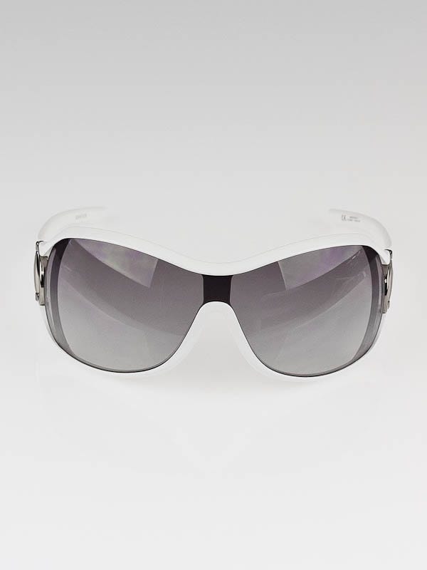 Gucci White Horsebit Sunglasses Oversized Gradient Lens Italian Eyewear Gucci Eyewear horsebit-embellished Oversized Sunglasses  main image 3