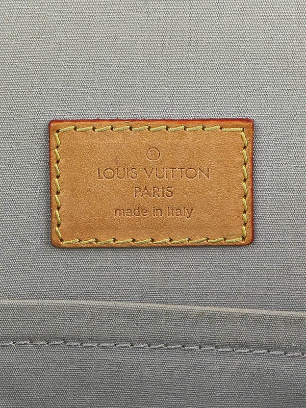 Louis Vuitton Silver Monogram Mirror Sac Plat Silvery Plastic ref.889754 -  Joli Closet