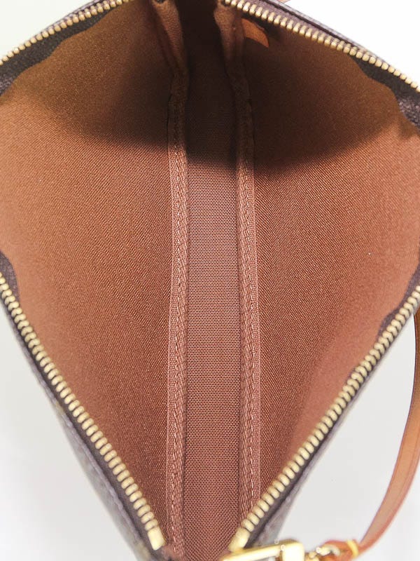 Louis Vuitton Monogram Shadow Leather Discovery Pochette - Yoogi's